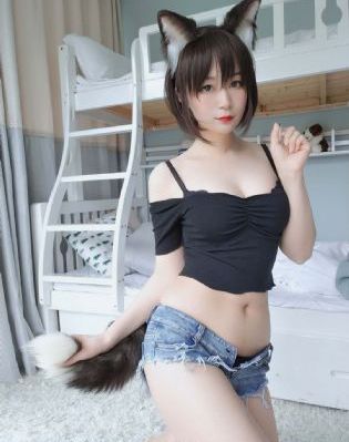 白衣校花与大长腿3电视剧免费