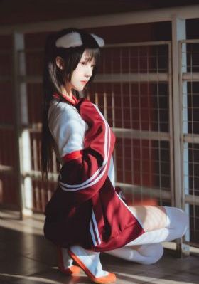 三月女郎