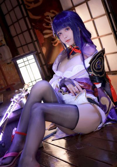 《纯白轮舞曲》