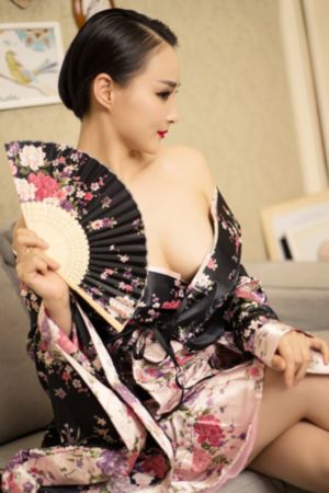花吻在上动漫