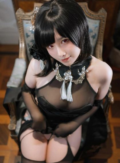 《裙子里面是野兽》