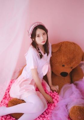 三级大乳奶理伦电影牧群